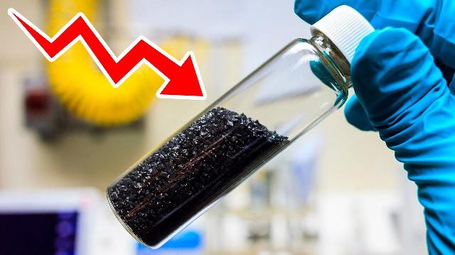 ΓΡΑΦΕΝΙΟ...Ο ΣΙΩΠΗΛΟΣ ΔΟΛΟΦΟΝΟΣ ΤΩΝ ΕΜΒΟΛΙΩΝ 